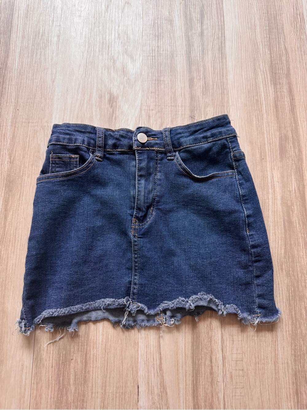 SHEIN Dark Blue Denim Mini Skirt with Distressed Hem